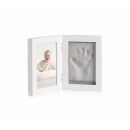 Marco fotos con una huella Jané pasta modelar | PequeMonster